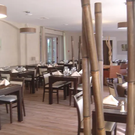 Logis Les 3b 3* Nouilhan