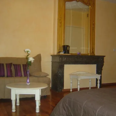 Logis Les 3b Hotel Nouilhan