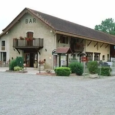 Logis Les 3b Szálloda