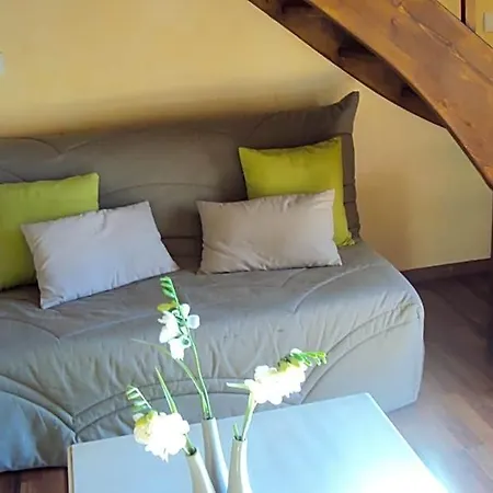 Logis Les 3b Hotel 3*