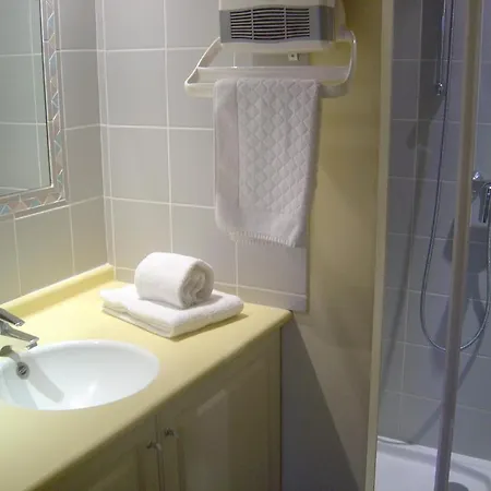 Szálloda Logis Les 3b Nouilhan